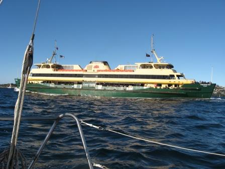 Close encounter with UFO in Sydney harbour.jpg